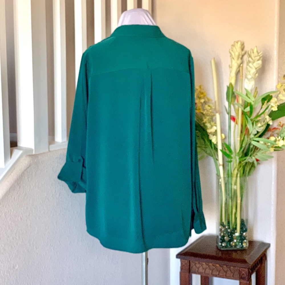Talbots button down blouse - Picture 2 of 6